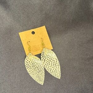 Elegant Gold Leaf Earrings